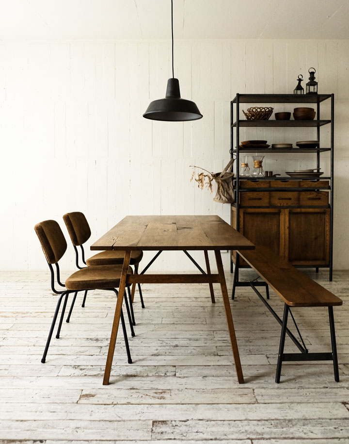 【TRUCK FURNITURE】 SUTTO DINING CHAIR200サイズの予定です