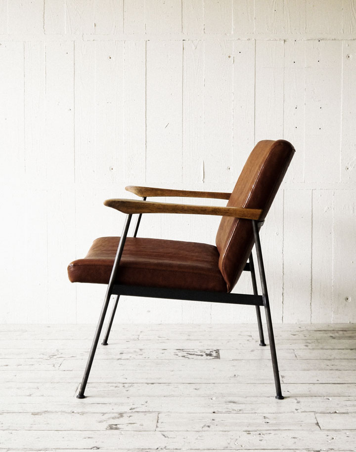 FURROWED-LEATHER ARM CHAIR | TRUCK FURNITURE