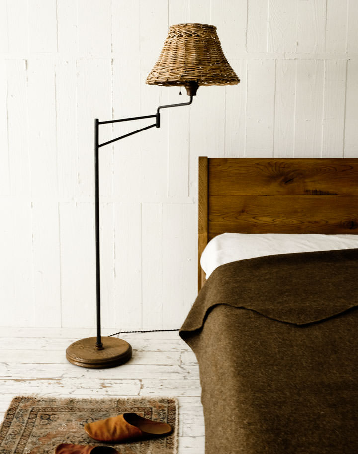 FLOOR LAMP F-UIN2 | TRUCK FURNITURE